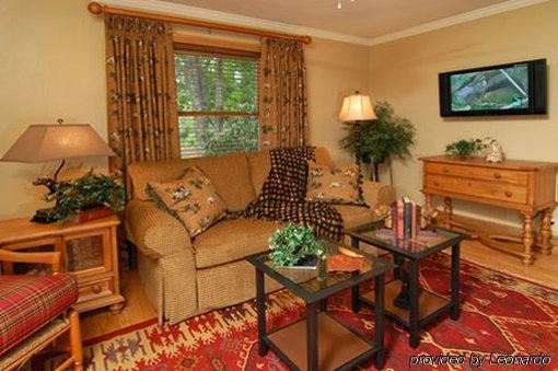 Village Inn - Блоуинг-Рок Номер фото