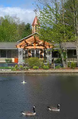 Village Inn - Блоуинг-Рок Экстерьер фото